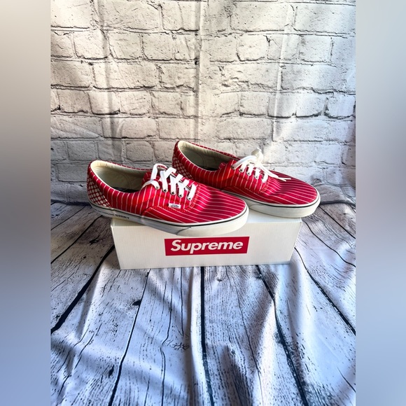 VANS. SUPREME.  Era Comme Des Garçon Red Vn-0w3ceg5. Size 10.5 - Picture 1 of 11